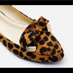 Trary Leopard Print Pointed Toe/Bow Ballet Flats